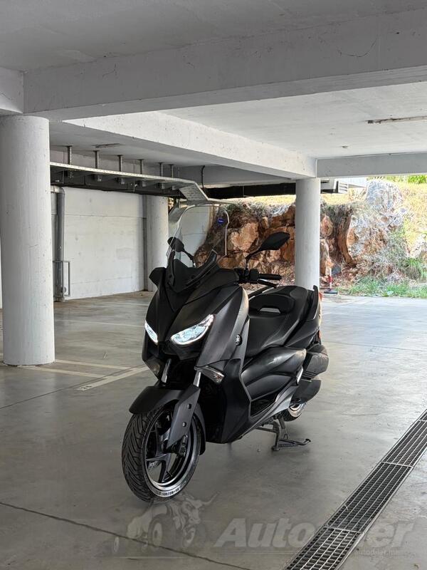 Yamaha - xmax