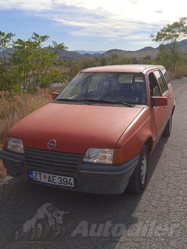 Opel - Kadett - 1.3 i