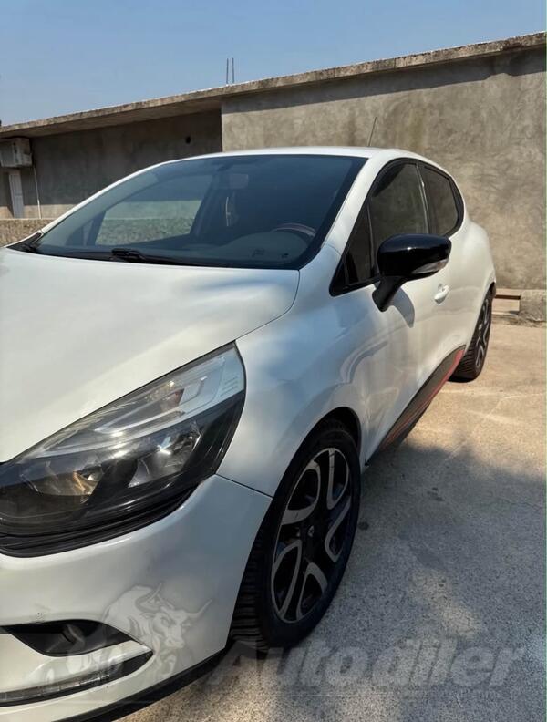Renault - Clio - 1.5 dci