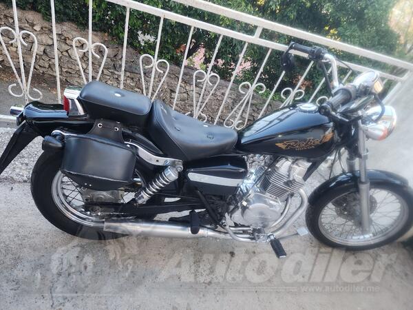 Honda - rebel