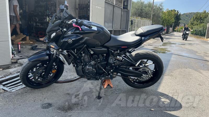 Yamaha - Mt07