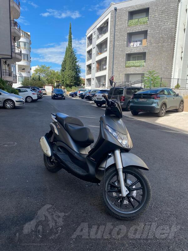 Piaggio - Beverly 250s