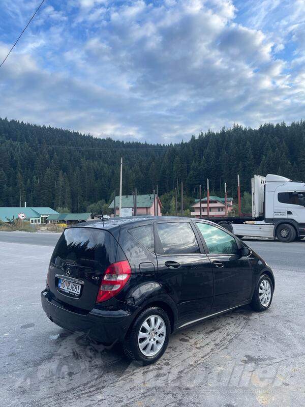 Mercedes Benz - A 180 - 2.0