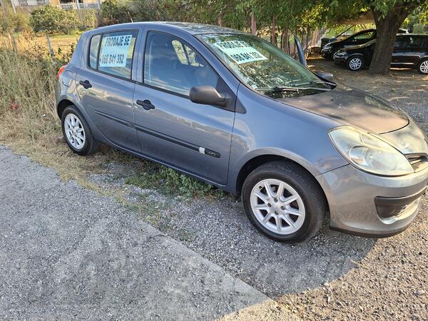 Renault - Clio - 1.5 dci