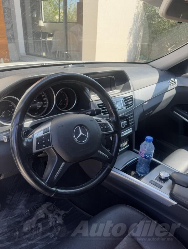 Mercedes Benz - E 220
