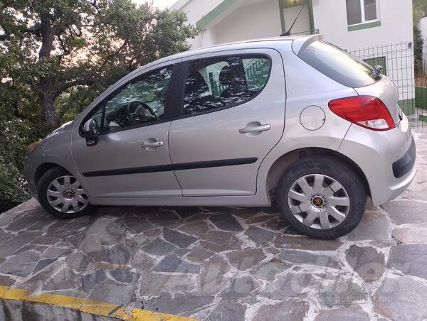 Peugeot - 207 - Trendy 1.4E