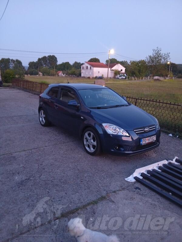 Kia - Cee`d - 1,6 benzinac
