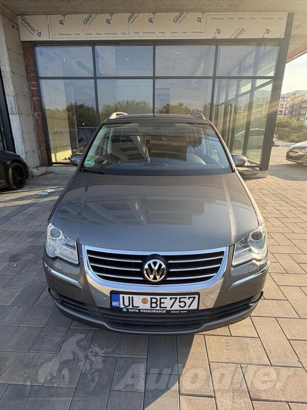 Volkswagen - Touran - 2.0