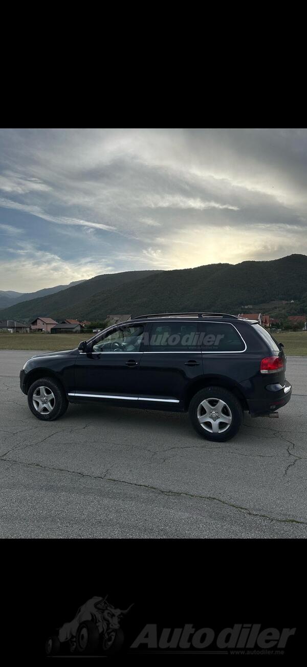 Volkswagen - Touareg - 2500
