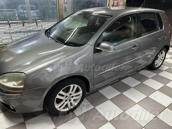Volkswagen - Golf 5 - 2.0 TDI