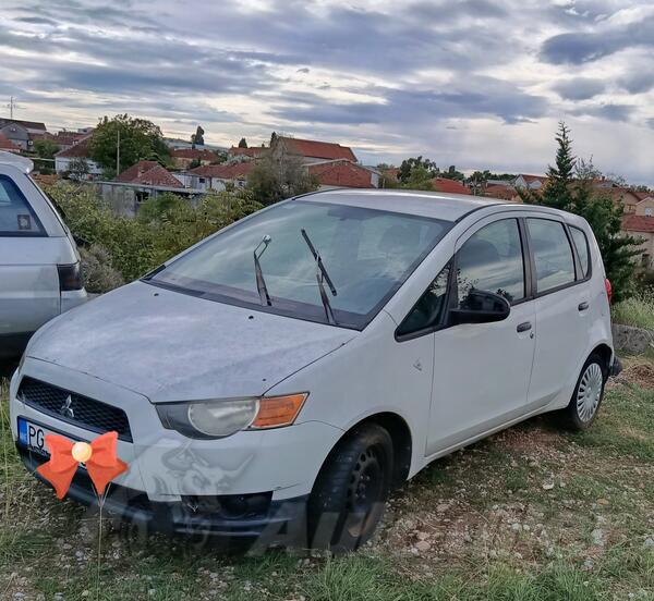 Mitsubishi - Colt - 1.0
