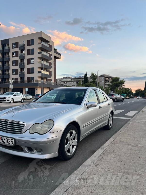 Mercedes Benz - C 220 - 2.0