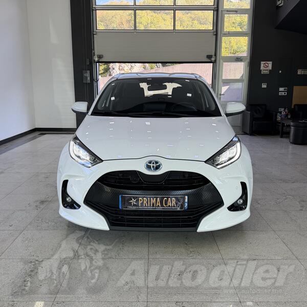 Toyota - Yaris - 1.5 HYBRID//BENZIN