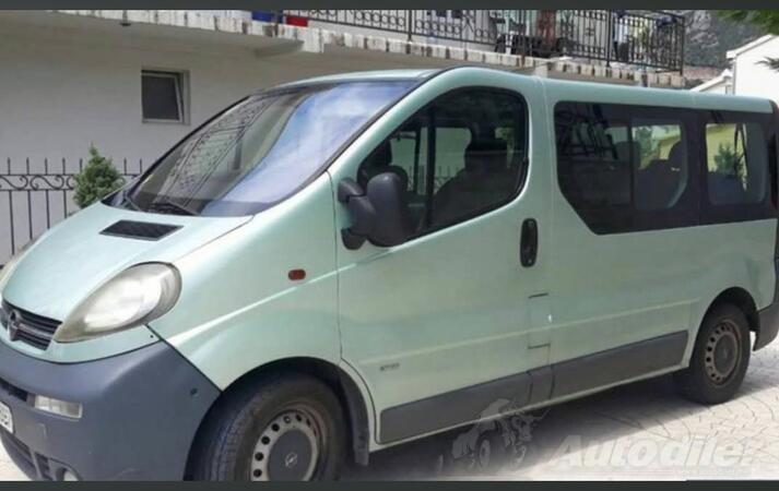 Opel - Vivaro 1.9dti