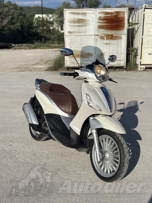 Piaggio - Beverly