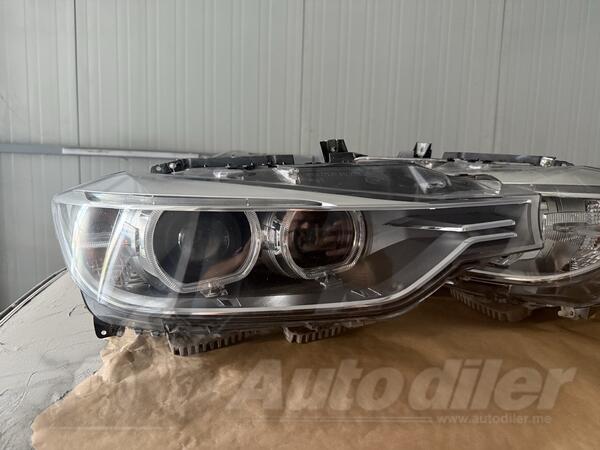 Oba fara za BMW - 320    - 2016