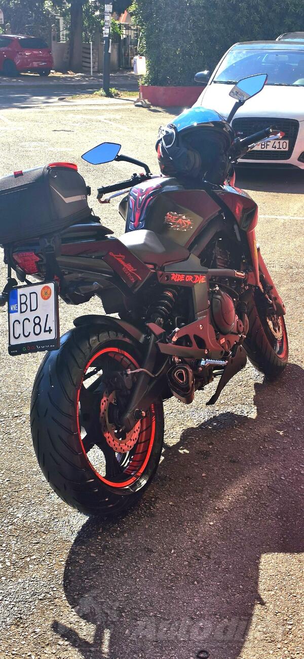 CFMoto - NK650
