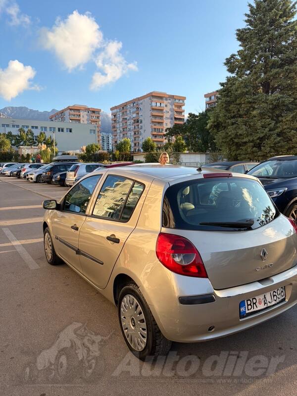 Renault - Clio - Clio 3 1,5 DCI