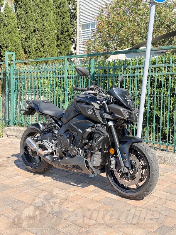 Yamaha - mt10