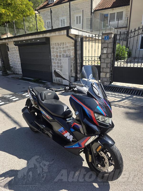 BMW - C400 GT