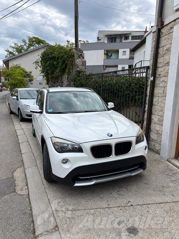BMW - X1 - 1.8