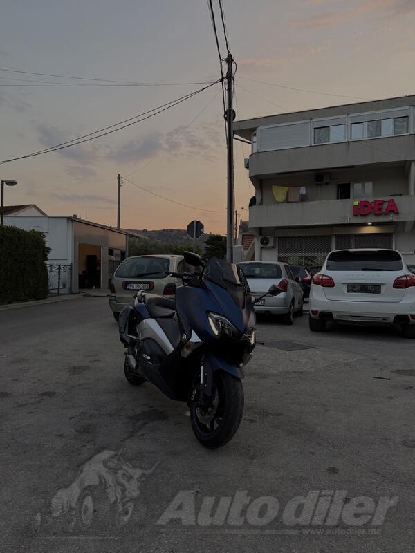 Yamaha - T max