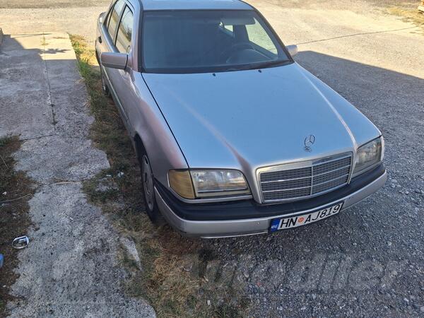Mercedes Benz - C 180 - 1800benzinac