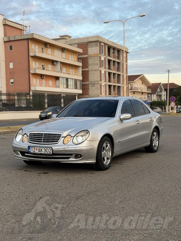 Mercedes Benz - E 270 - 2.7