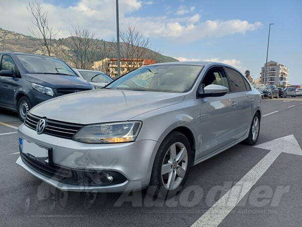 Volkswagen - Jetta - 1.6 tdi