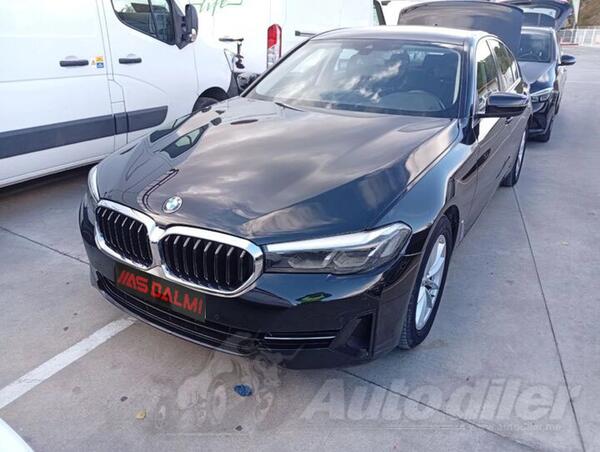 BMW - 520 - d G30 LCI Tiptronik 190 KS FULL-LED VIRTUAL COCKPIT Navigacija Kamera ParkAssist FACE...