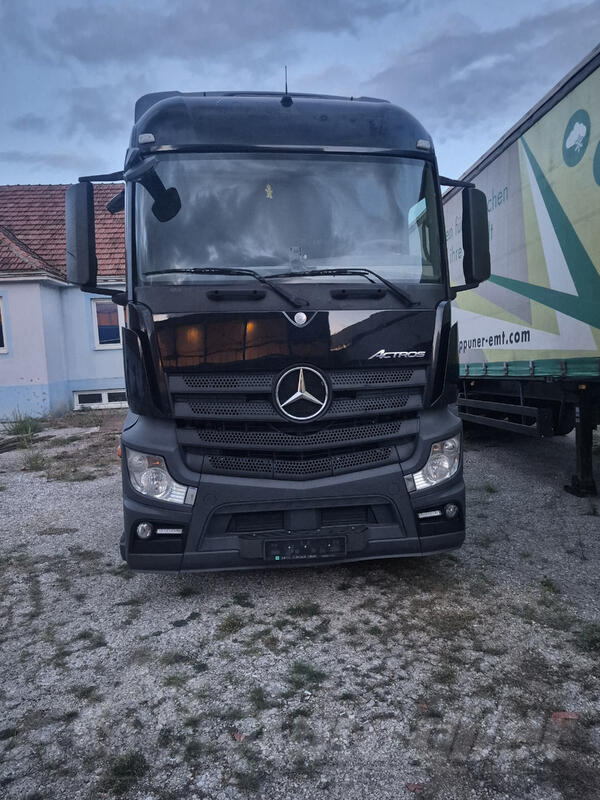 Mercedes Benz - Actros 1843