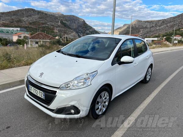 Peugeot - 208 - 1.6hdi