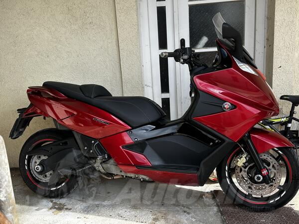 Gilera - GP 800