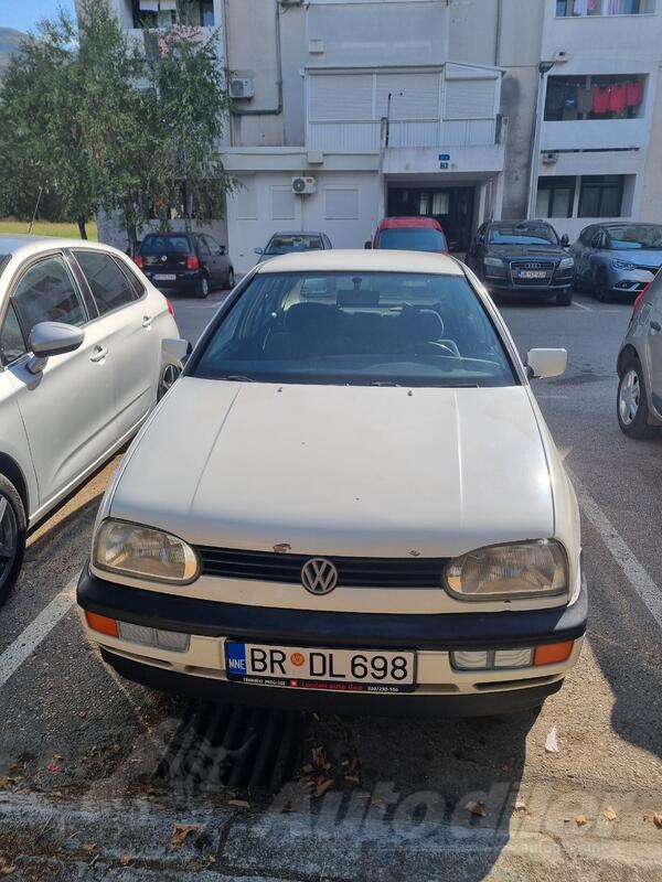 Volkswagen - Golf 3 - 1.4I
