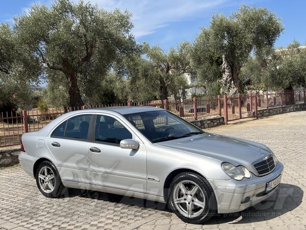 Mercedes Benz - C 220 - 220