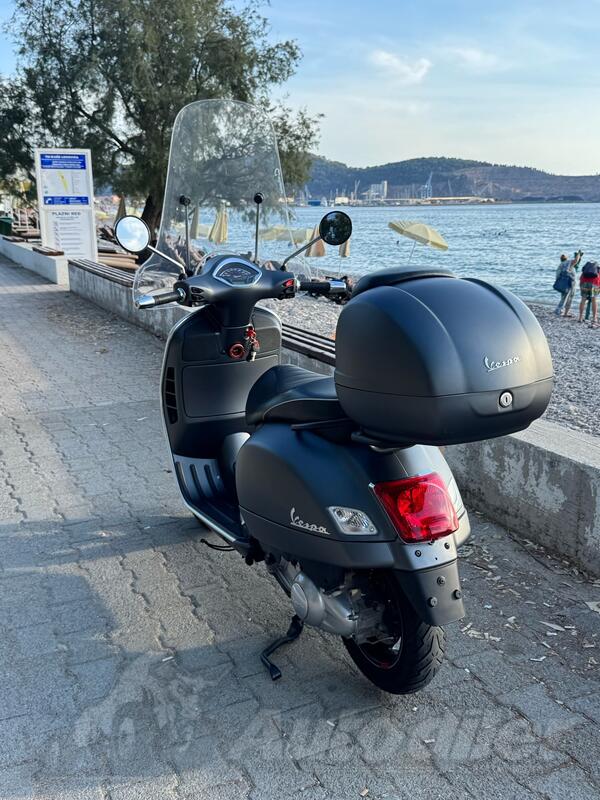 Piaggio - VESPA GTS SUPERSPORT 300