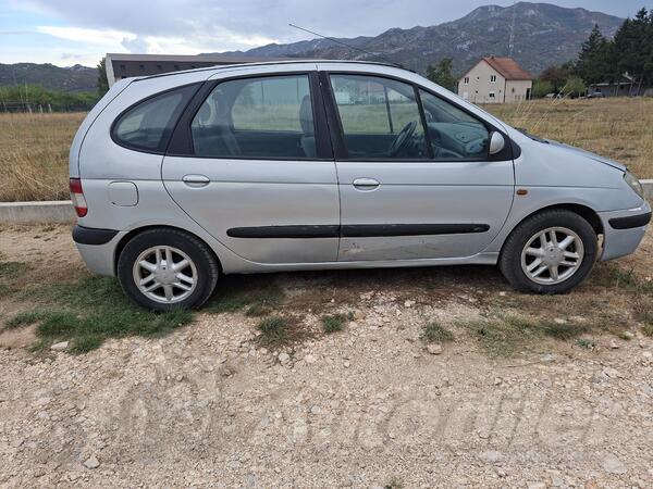 Renault - Scenic - 1.9 dci