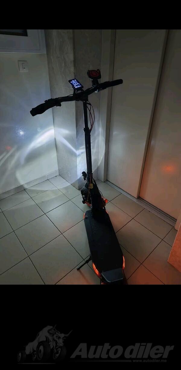 Author - joyor s8 elektrici skuter