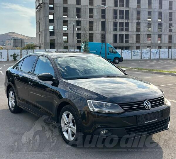 Volkswagen - Jetta - 1.6 tdi