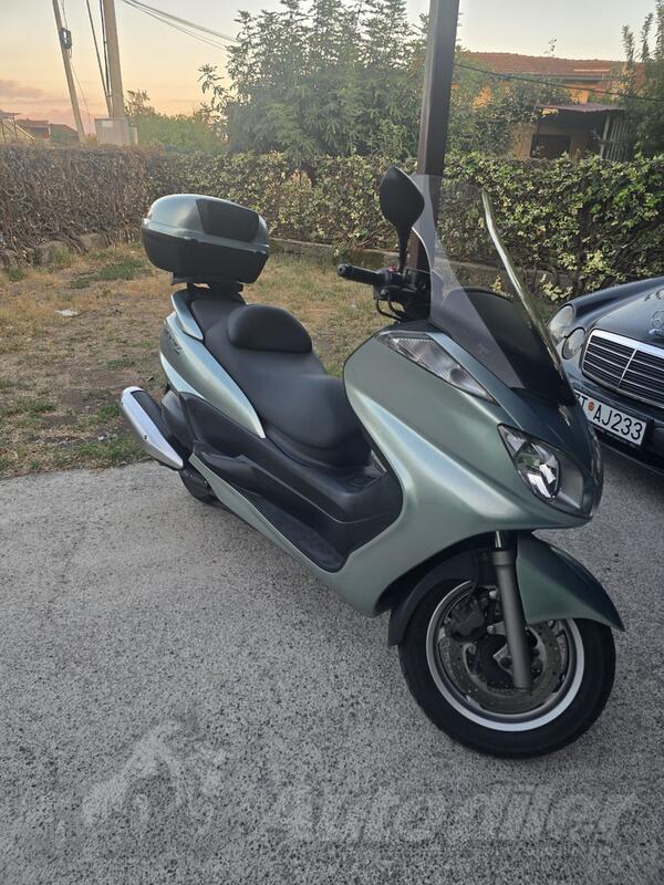 Yamaha - Majesty