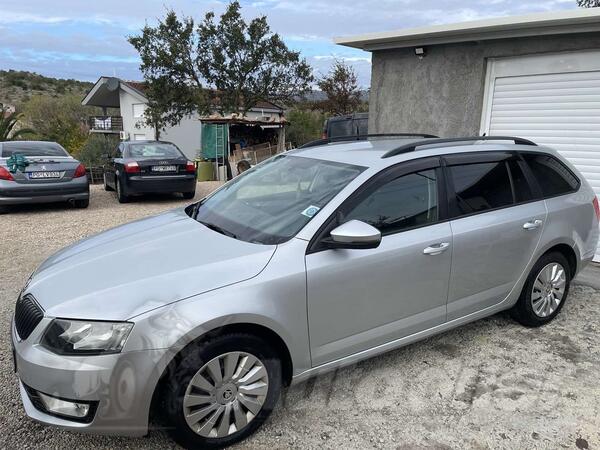 Škoda - Octavia - 2.0 tdi 4x4