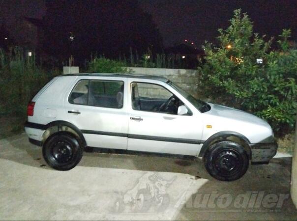 Volkswagen - Golf 3 - 1.8