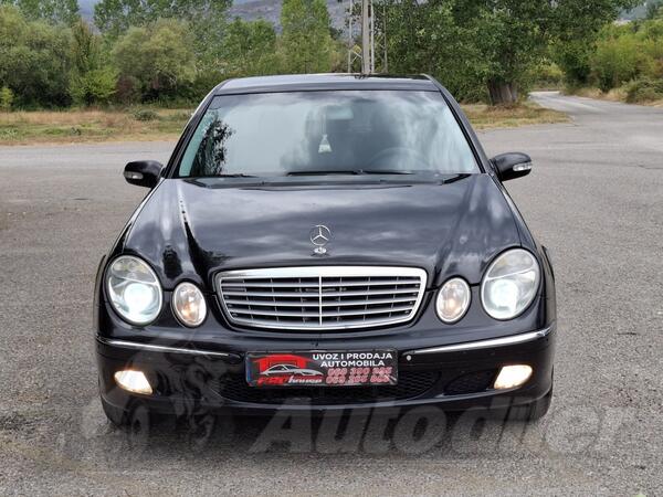 Mercedes Benz - E 220 - 220