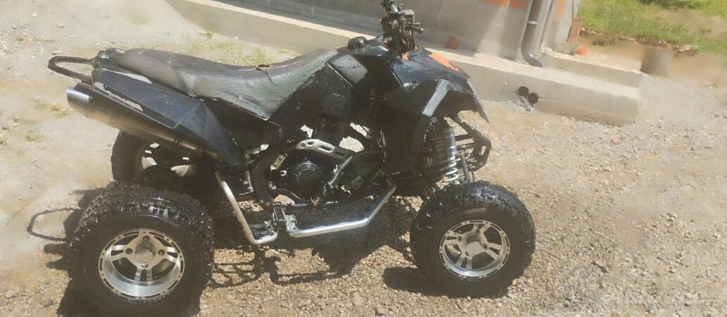 Yamaha - HYPE-R MAD MAX250cc