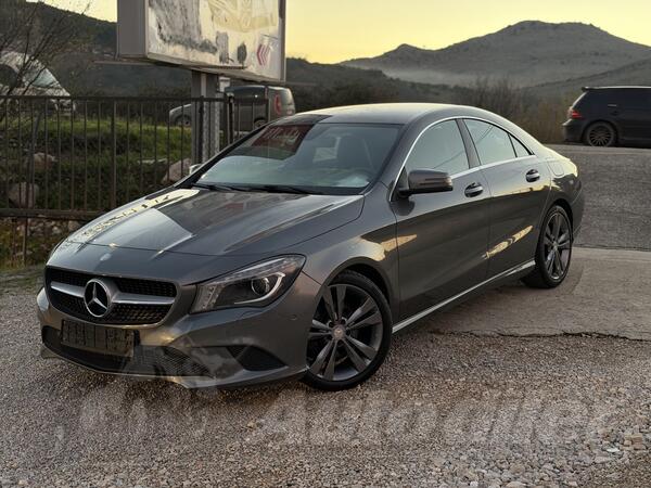 Mercedes Benz - CLA 180 - 1.6