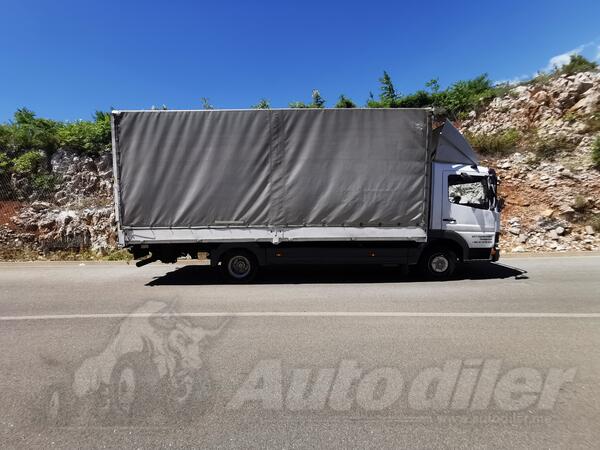 Mercedes Benz - atego 818