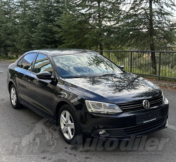 Volkswagen - Passat - Jetta