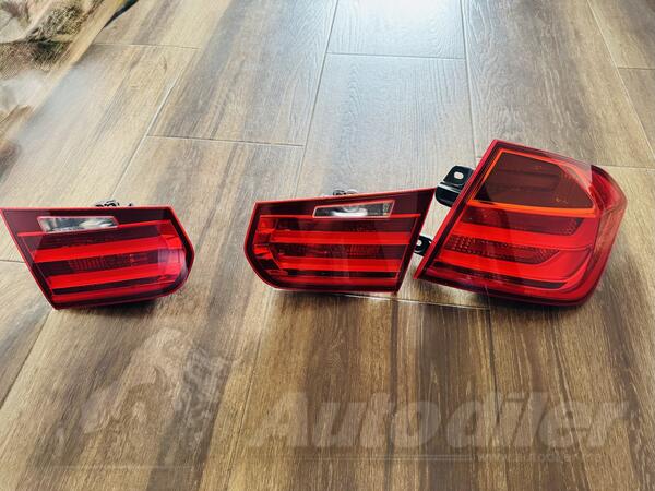 Desno stop svjetlo za BMW - 320    - 2012-2015