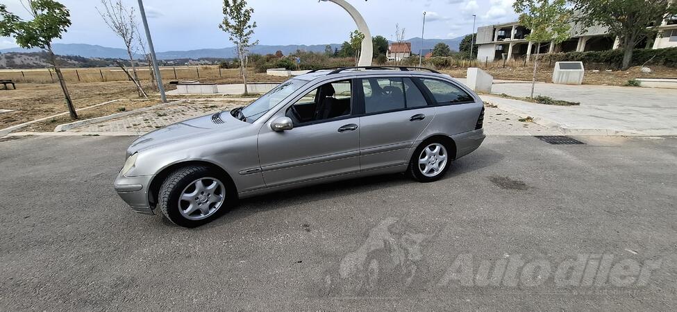 Mercedes Benz - C 200 - w203