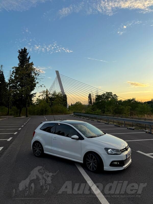 Volkswagen - Polo